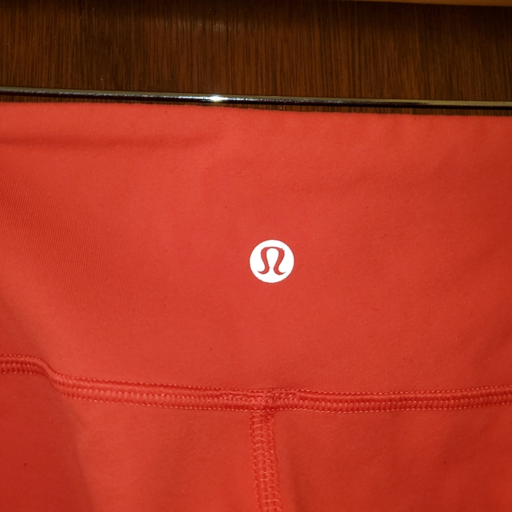 Lululemon Coral Orange Crop Leggings Sz 6 - Picture 2 of 4